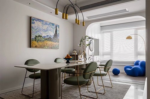 建發(fā)央著-現(xiàn)代風(fēng)格